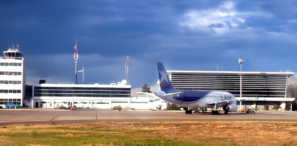 Aeropuerto Presidente Perón. (web).