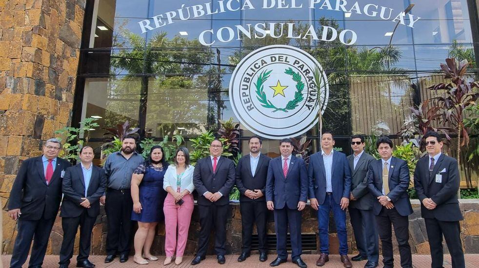 Se llevó a cabo una reunión de trabajo entre autoridades de Hernandarias y de Puerto Iguazú.