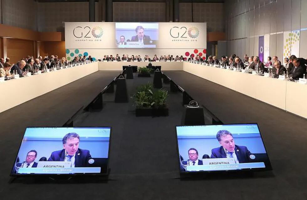 AR02. Buenos Aires (Argentina), 21/07/2018.- A handout photo made available by the G20 shows Argentinian Minister of Finance Nicholas Dujovne (on screen), participating in a meeting of finance ministers and the governors of the Central Banks of the G20 countries, in Buenos Aires, Argentina, 21 July 2018. The Finance Ministers and the Governors of the Central Banks of the G20 countries began today a meeting in Buenos Aires in which they will debate on the future of work and infrastructure for development, defined priorities of Argentina, which holds the annual presidency of the G20. EFE/EPA/G20 / HANDOUT HANDOUT EDITORIAL USE ONLY/NO SALES