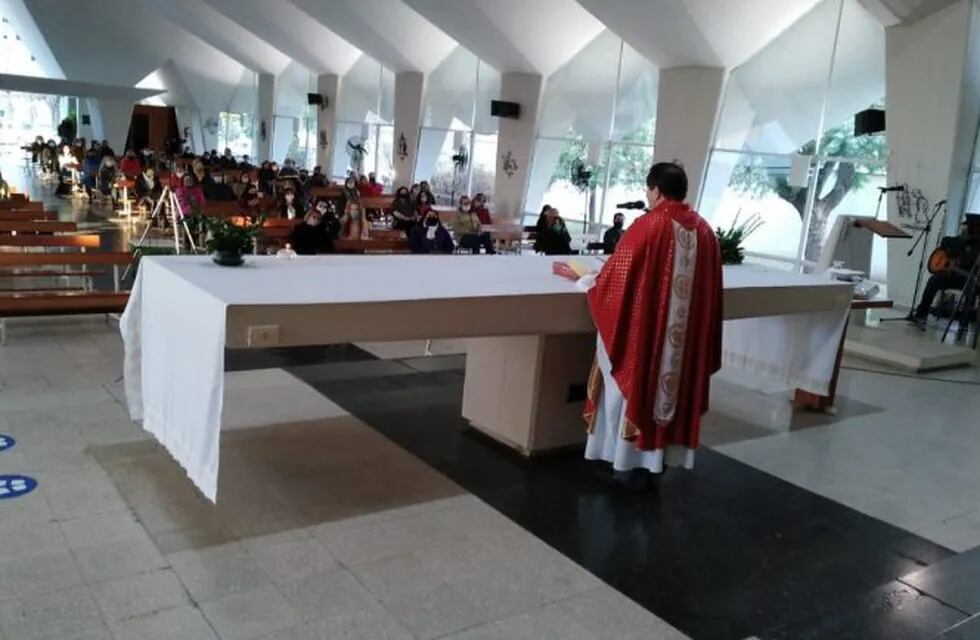celebracion de misas en Arroyito