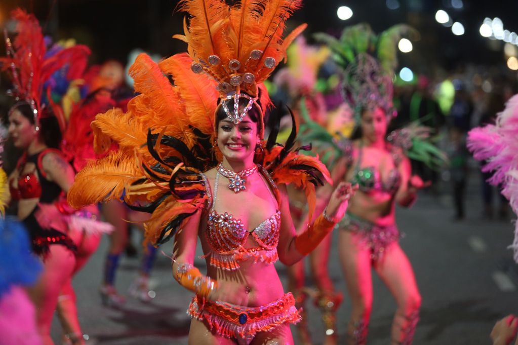 organizado por el Ente Municipal de Turismo (EMTUR), la Asociación Carnavales Marplatenses (CARMA) y la entidad “Al Ritmo del Carnaval” (ARC).