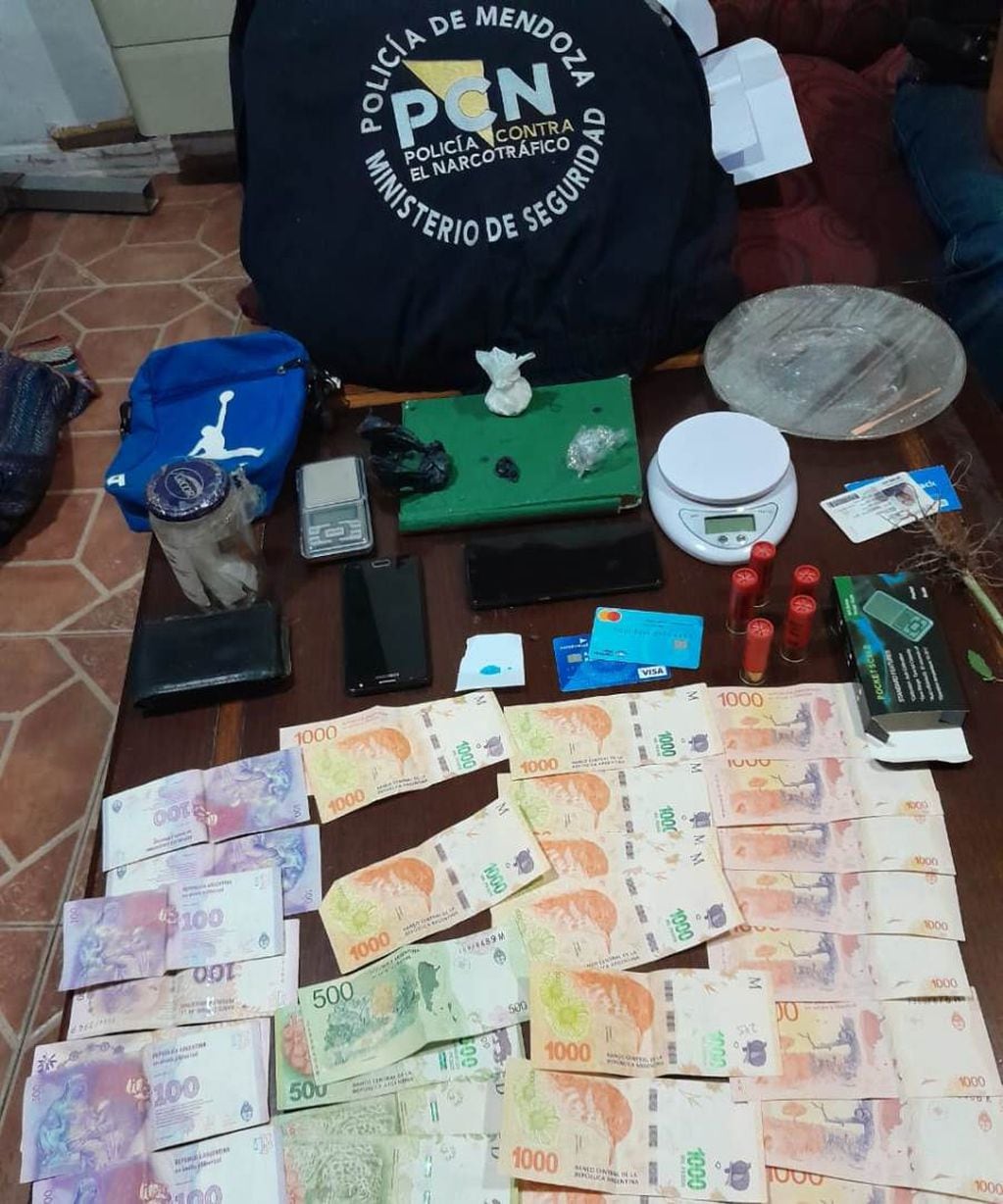 Detenido en Malargüe tenía un kiosco de venta de cocaína y marihuana.