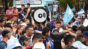 Festejos en peatonal por Argentina