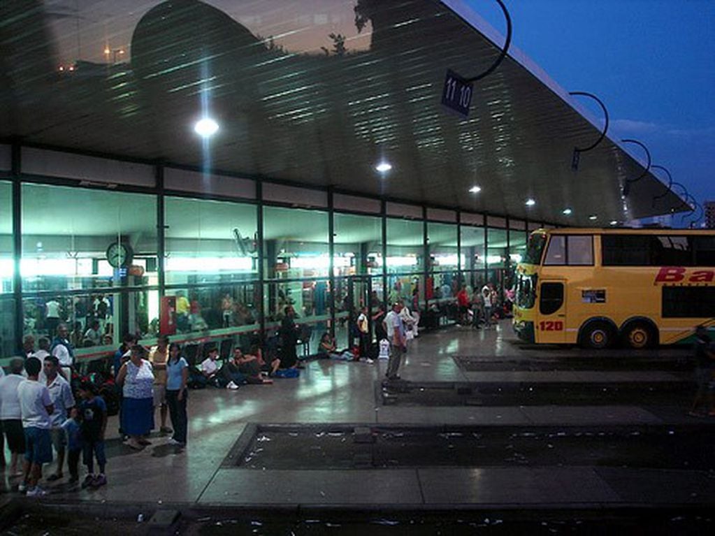 Colectivos en la Terminal de Ómnibus de Rosario