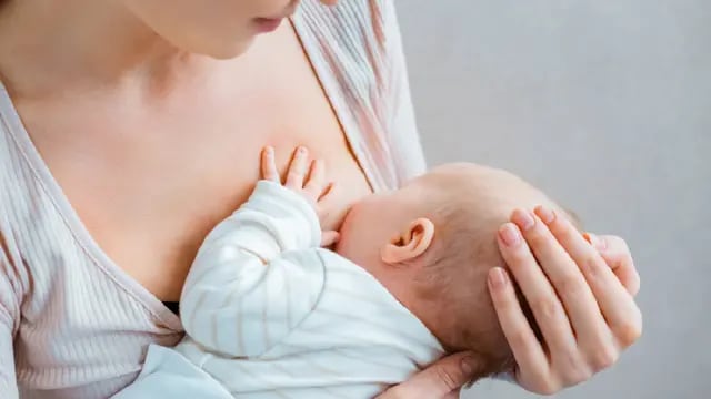 Alergia a la Proteína de Leche de vaca: cómo tratar a la mamá y su bebé