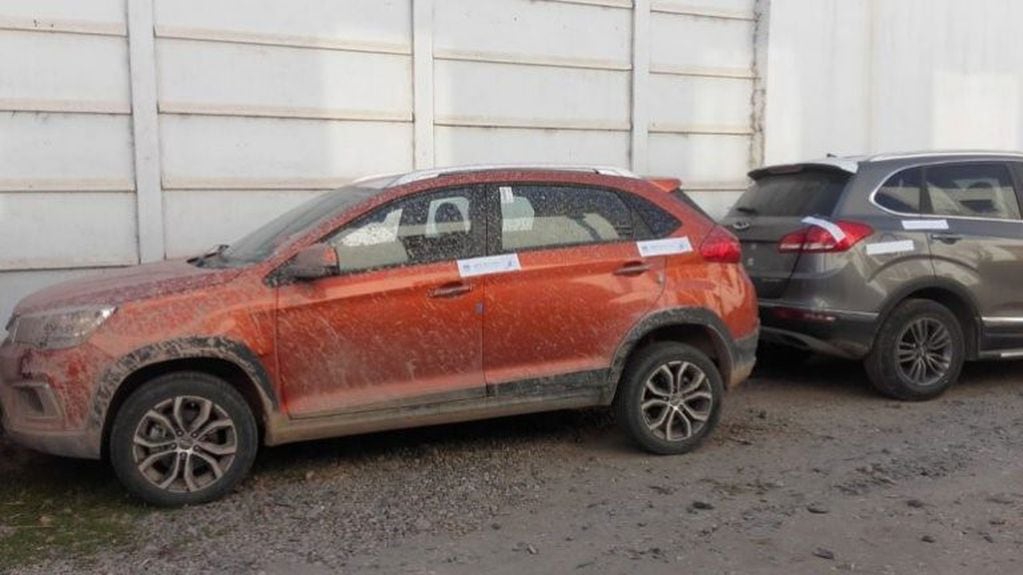 Autos robados en el depósito (crédito: la mañana)