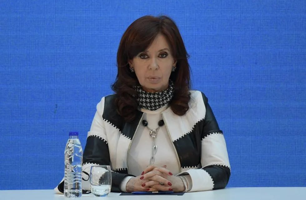 Buenos Aires (Argentina), 31/08/2020.- Argentine vice-president Cristina Fernandez de Kirchner gestures while President Alberto Fernandez (not in frame) delivering a speech during a ceremony announcing the results of the debt swap at the Casa Rosada government house in Buenos Aires, Argentina, 31 August 2020. The Argentine government formalized the agreement with private creditors to restructure its debt for 65 billon dollards after five month of tense negotiations. EFE/EPA/Juan Mabromata / POOL