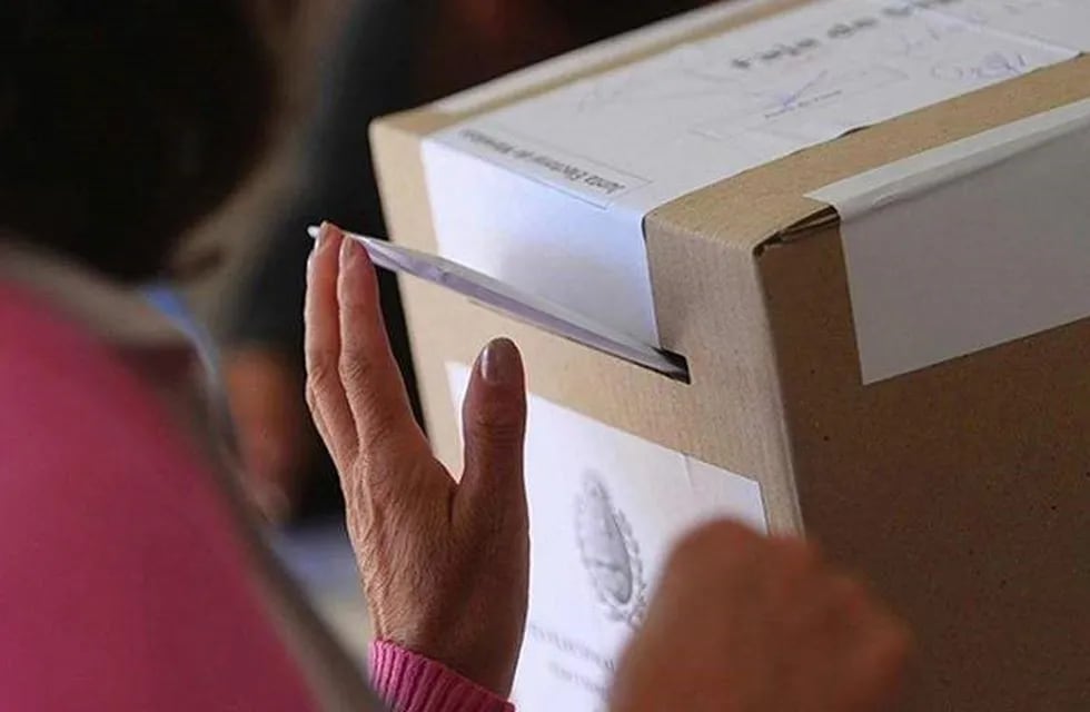 Viedma: Las boletas de las elecciones provinciales del 7 de abril serán de color