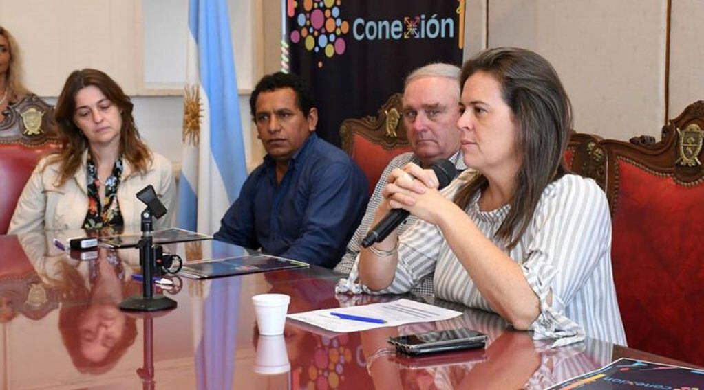 La ministra Alonso destacó el acompañamiento del Gobierno Provincial a la juventud (Gobierno de La Pampa)