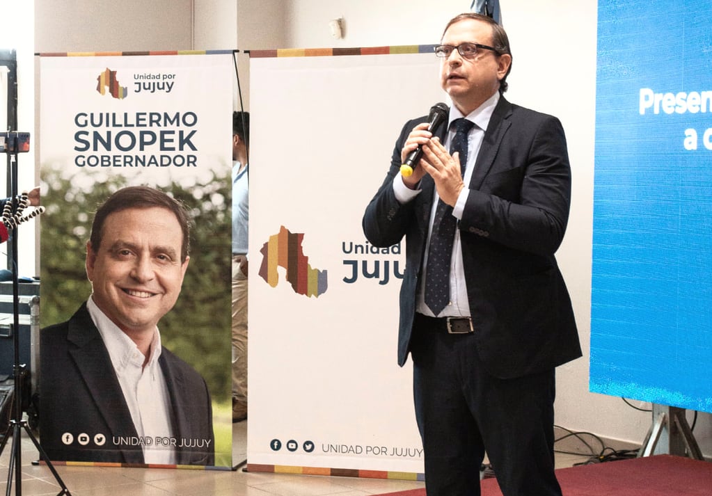Guillermo Snopek presentó a quienes integrarán la lista de candidatos a convencionales constituyentes del frente Unidad por Jujuy.