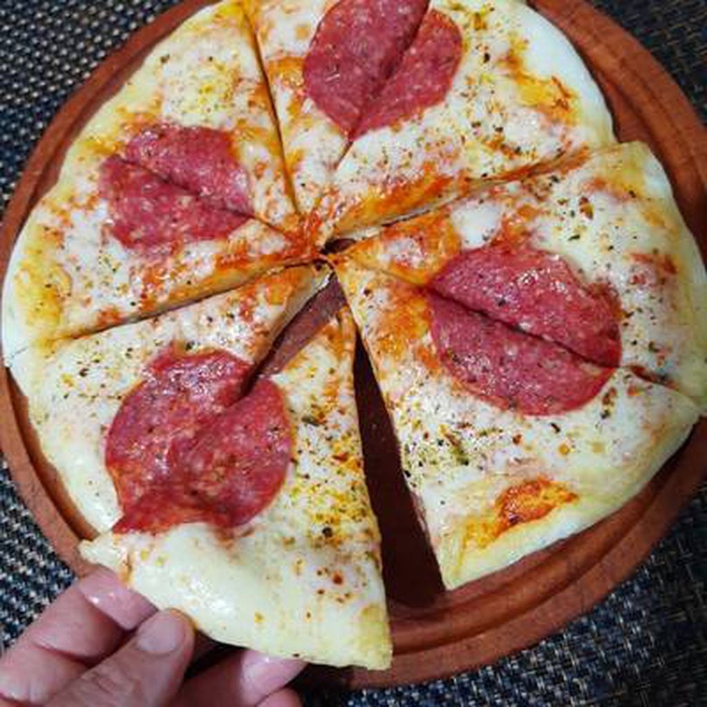 Pizza de salame