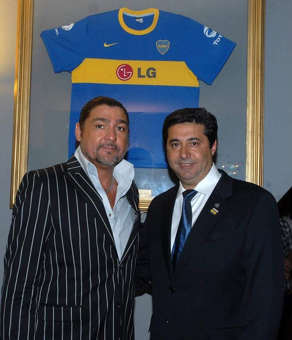 Fabio Cuggini junto al expresidente de Boca, Daniel Angelici
