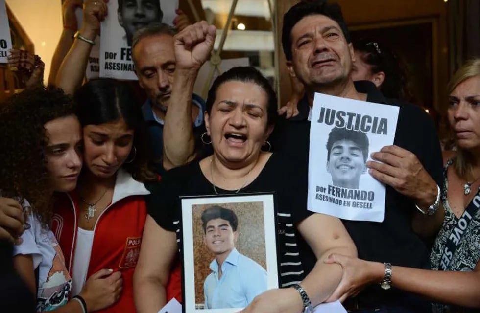 "Fernando me da fuerzas para pedir justicia", dijo la madre del joven asesinado en Gesell. Foto: Archivo.