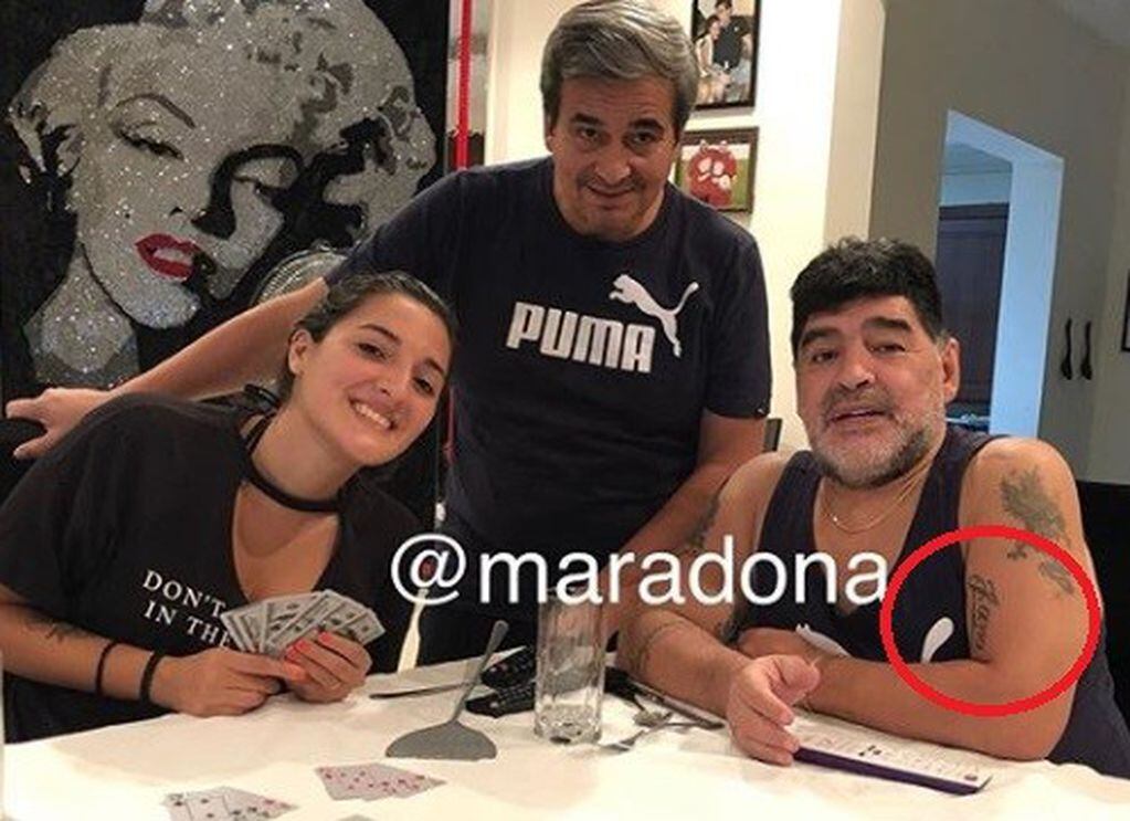 Maradona junto a su hija Jana. (Foto: Instagram)
