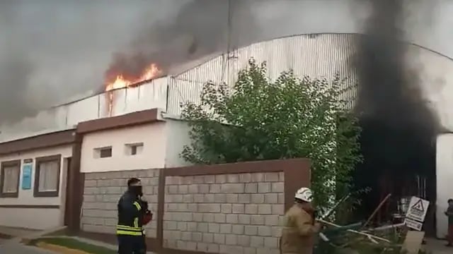 Incendio en Valle Hermoso