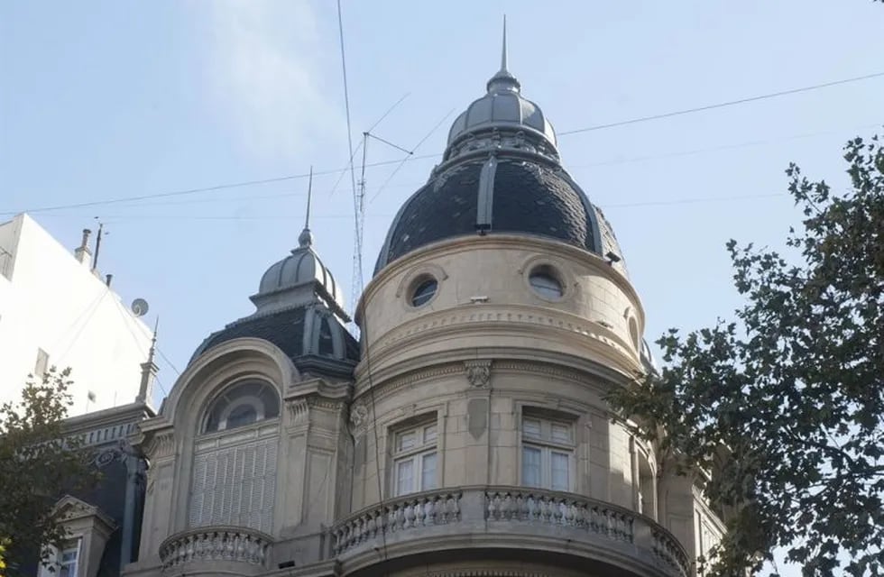 La cúpula delicada del ex Hotel Metropol
