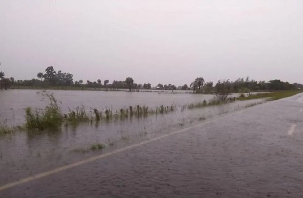 Rutas y caminos de Corrientes anegados por las fuertes lluvias. (Foto: Corrientes Hoy)