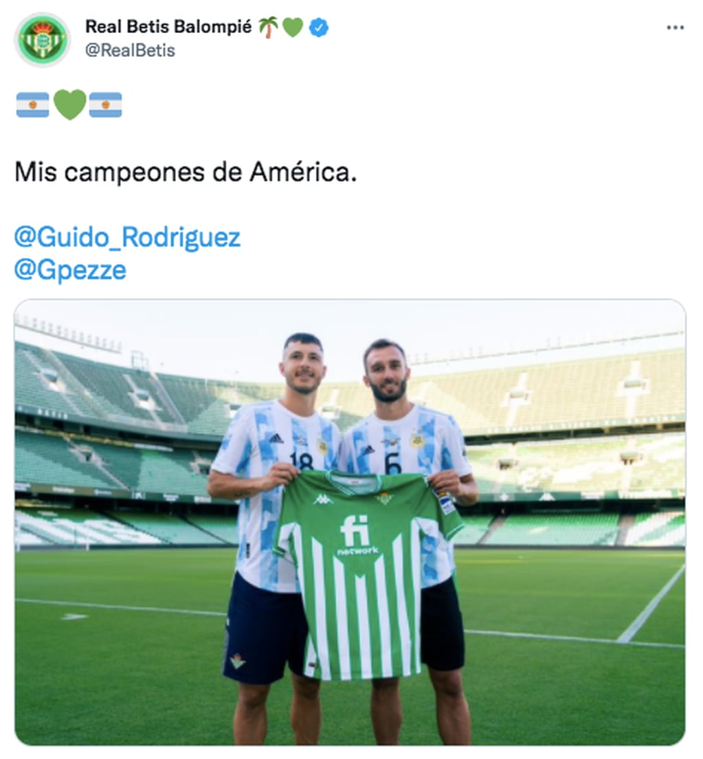 Betis mostró a los campeones de la Copa América de su plantel: Guido Rodríguez y Germán Pezzella.