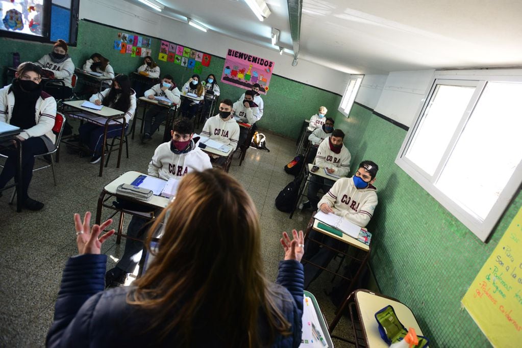 El pase sanitario en las escuelas, el nuevo debate entre el gobierno de la Ciudad de Buenos Aires y la Provincia de Buenos Aires. 