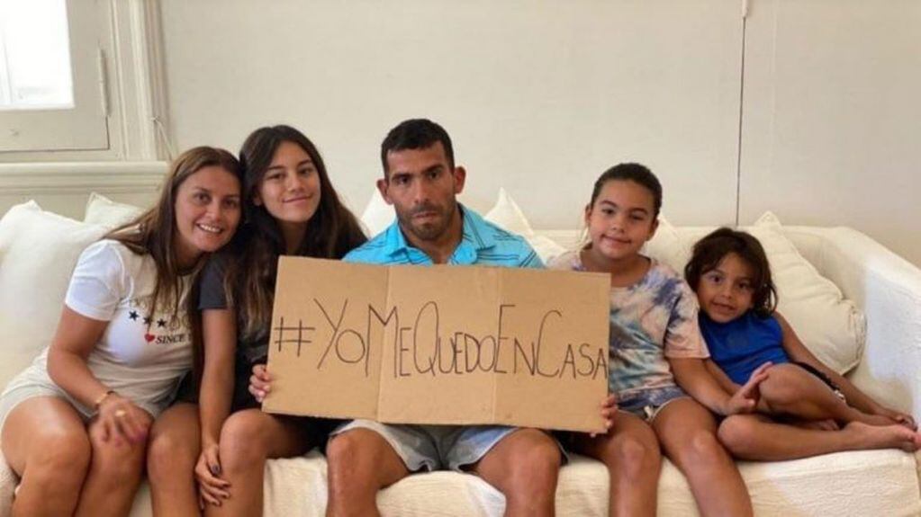 Carlos Tevez vuelve a las redes sociales (Web)