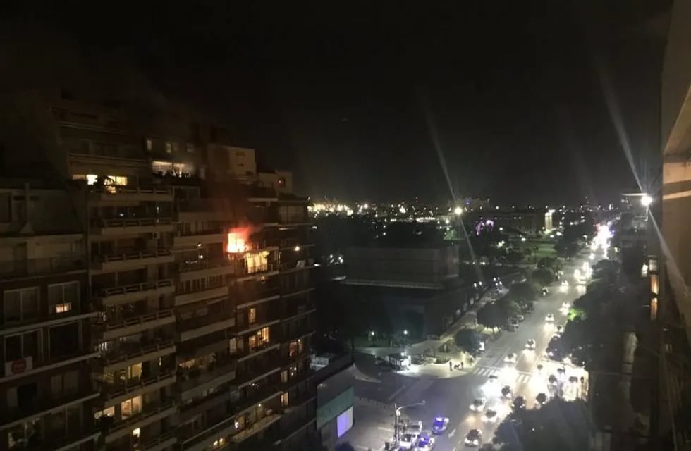 El incendio de un departamento en Palermo dejó tres internados por inhalación de monóxido de carbono.