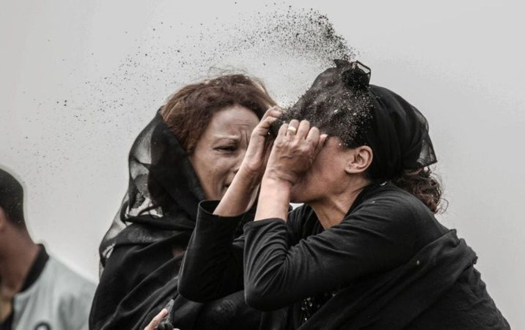 Mujer de luto tras el accidente del vuelo 302 de Ethipoian Airlines. (World Press Photo )