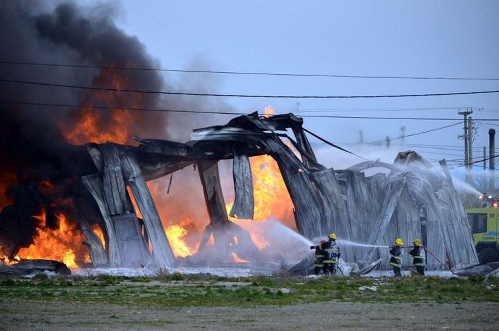 Incendio Fábrica de Plásticos