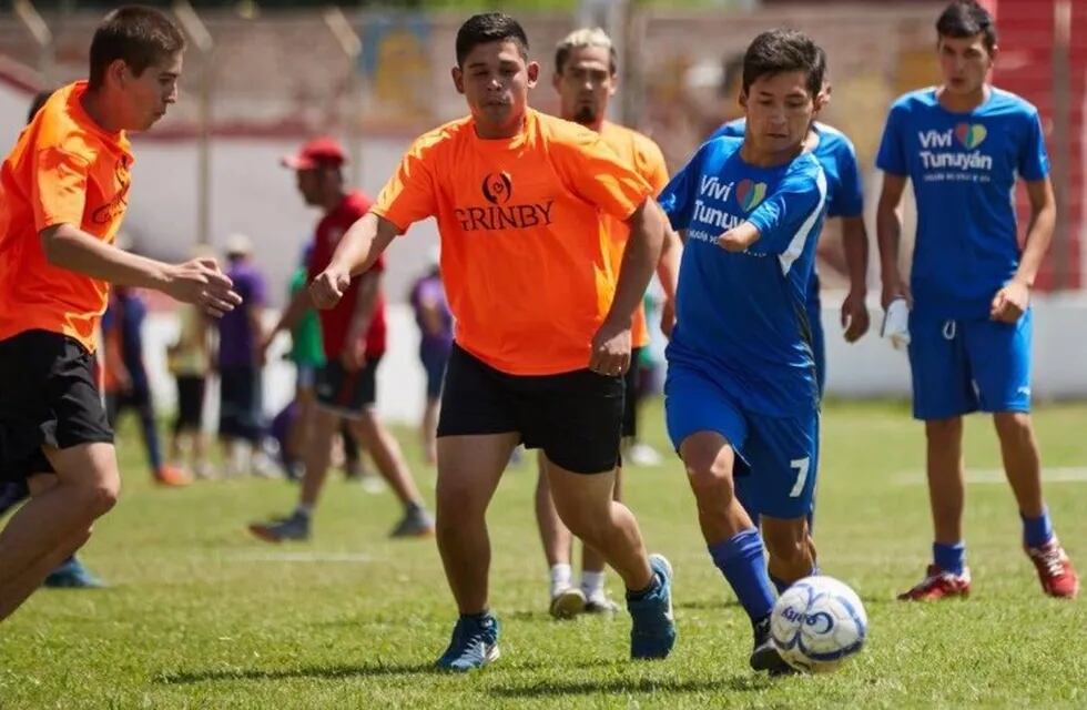 Liga de Futbol 5 Adaptado Mendoza.