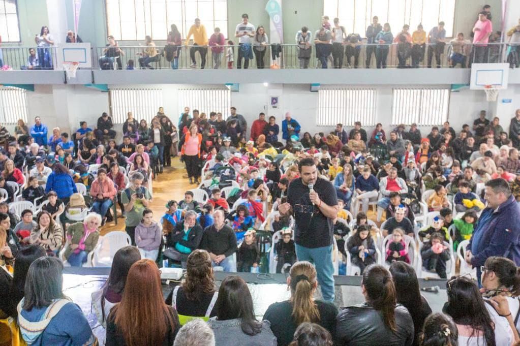 El Programa municipal “Hábito lector: cocineritos, cuentos y relatos”, alcanza a 350 niños y niñas de  Ushuaia.