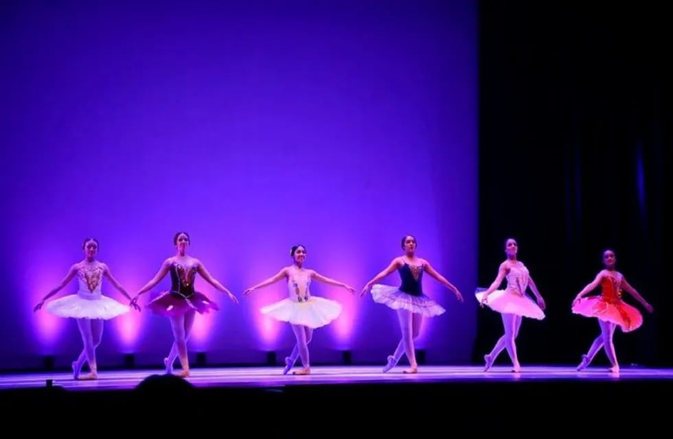 Jubileo de la Danza de la Escuela Oficial de Ballet (Facebook Escuela Oficial de Ballet de la Provincia de Salta)