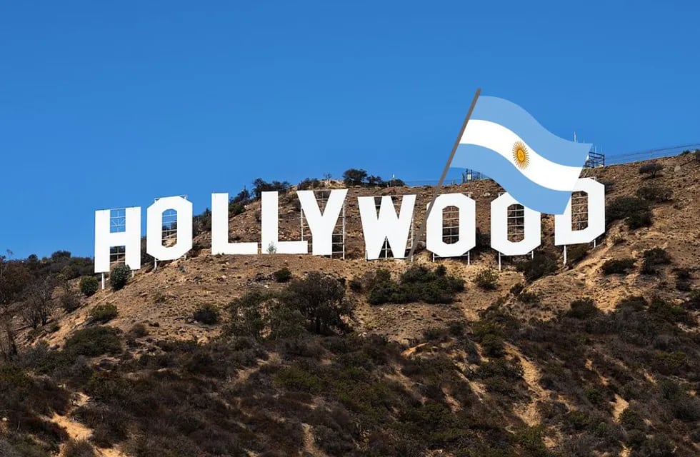 Bandera argentina en Hollywood.