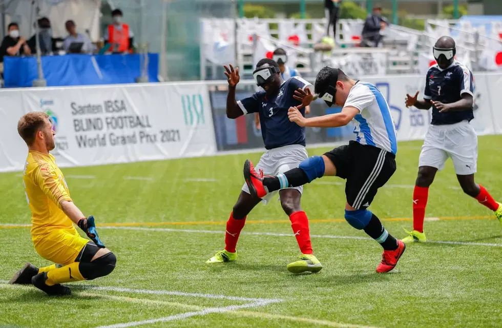 El seleccionado argentino masculino de fútbol para ciegos, “Los Murciélagos”, debutó con un triunfo ante Francia por 1-0 en el Grand Prix de Toki.
