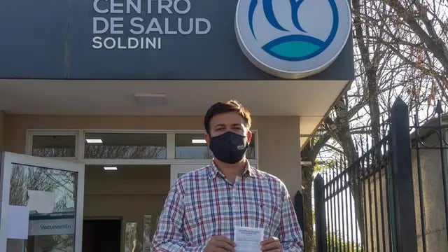 El Presidente Comunal de Soldini recibió la vacuna contra el coronavirus