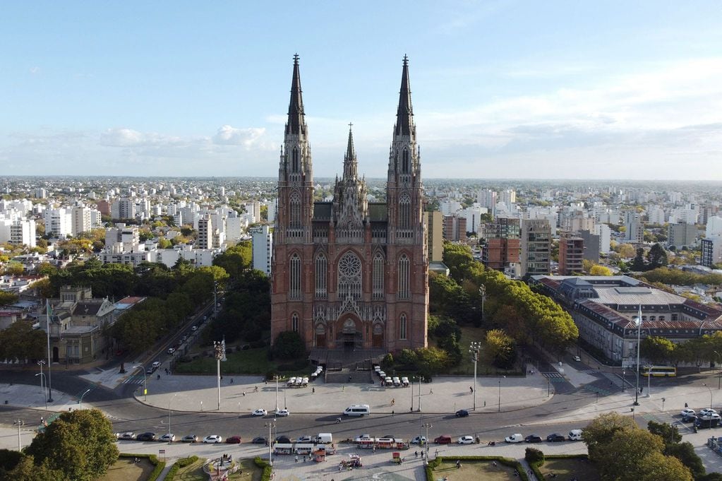 La imponente Catedral es un destino turístico infaltable en el itinerario.