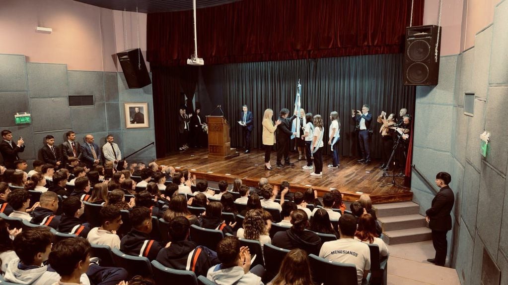 El presidente Javier Milei inauguró el ciclo lectivo en el colegio donde cursó sus estudios.