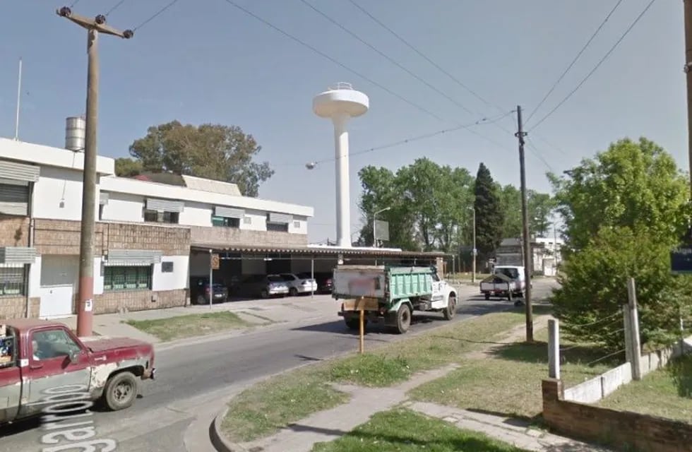 El episodio fatal ocurrió en una fábrica metalúrgica en Valentín Gómez al 4600. (Google Street View)