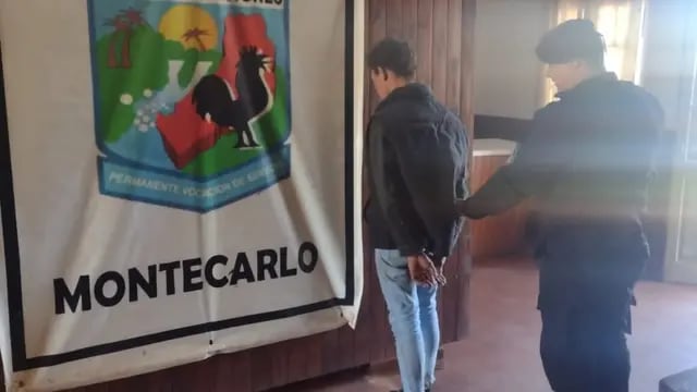 Montecarlo: joven en aparente estado de ebriedad fue detenido por amenazar a transeúntes