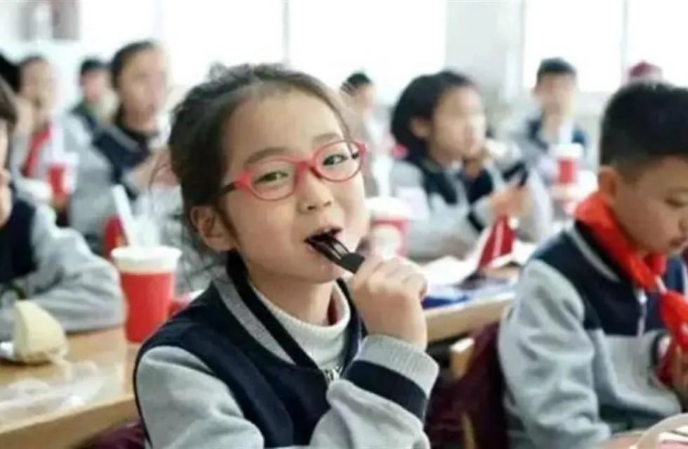 Yu, la estudiante china que le dio una lección a todos los profesores. (SOHU NEWS)