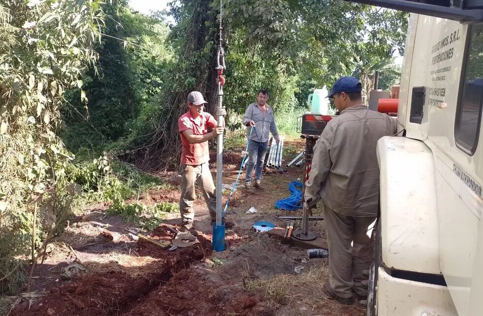 Eldorado: finalizan perforación de agua en barrio Los Lapachos.