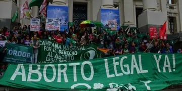 Pañuelazo de la Campaña por el Aborto Legal(Nicolás Bravo)