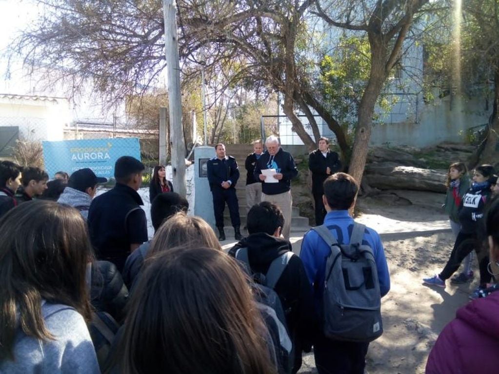 Los Aromos: inauguraron un corredor seguro para los alumnos del Ipem Nº 419