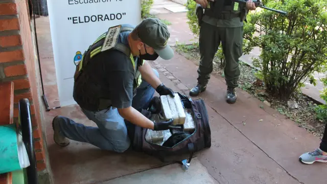 Eldorado: pasajero detenido por transportar 15 kilos de marihuana en su equipaje