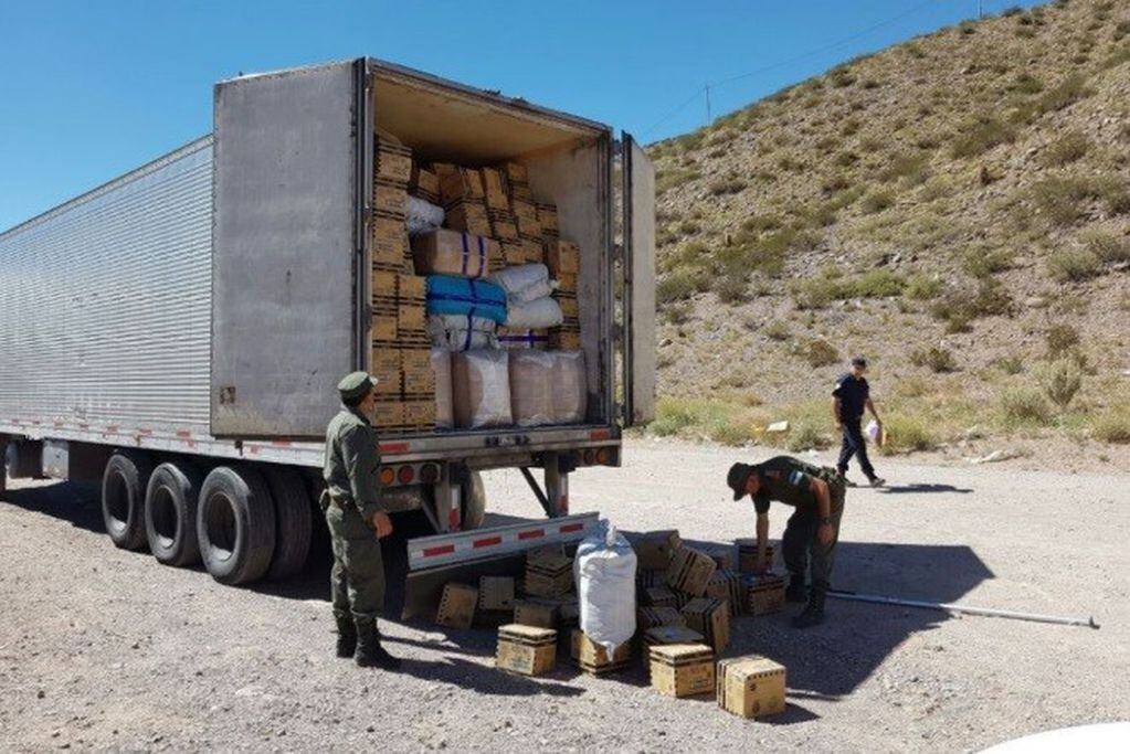 Trata de personas, pago de coimas de más de 150 mil pesos para que ingresen camiones a Mendoza a través de Horcones.