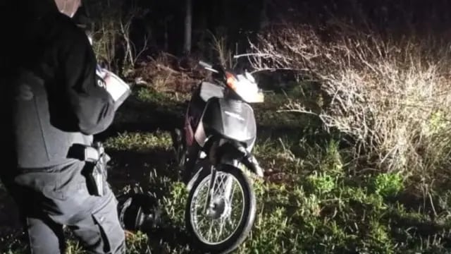 Recuperan motocicleta robada en Mártires
