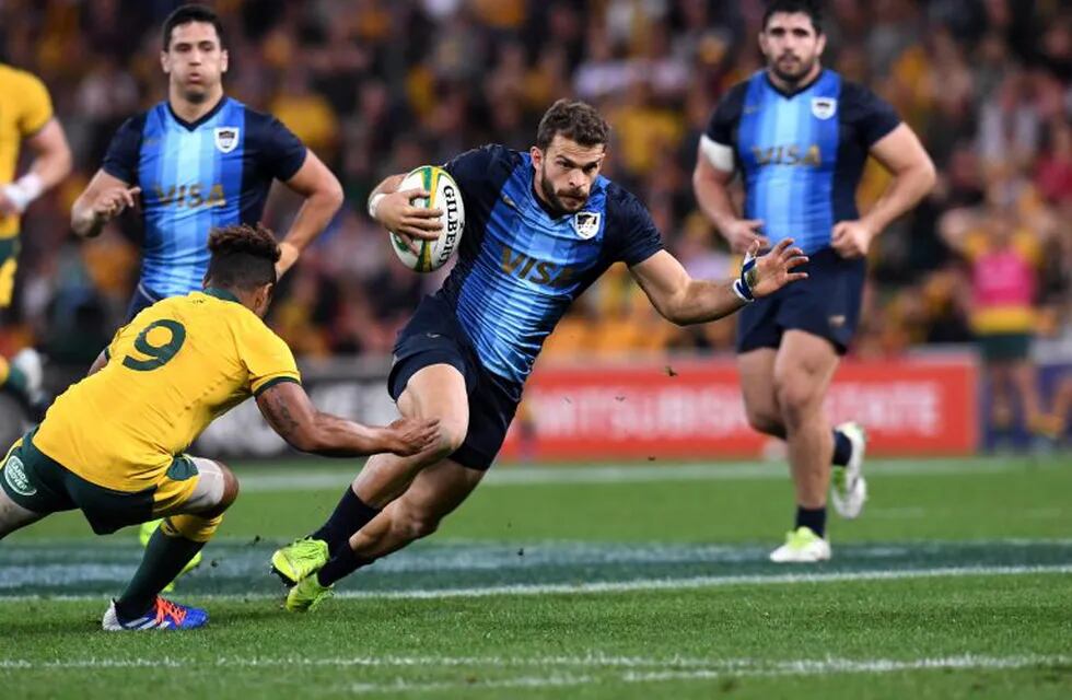 Brisbane (Australia), 27/07/2019.- Ramiro Moyano of the Pumas (centre) in action during the Rugby Championship match between Australia and Argentina at Suncorp Stadium in Brisbane, Australia, July 27, 2019. EFE/EPA/DAN PELED AUSTRALIA AND NEW ZEALAND OUT