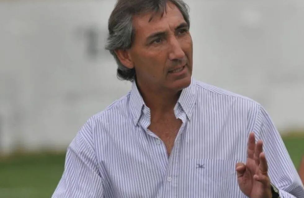 Juan Carlos Bermegui ya no es más el técnico del Atlético Club San Martín de Mendoza.