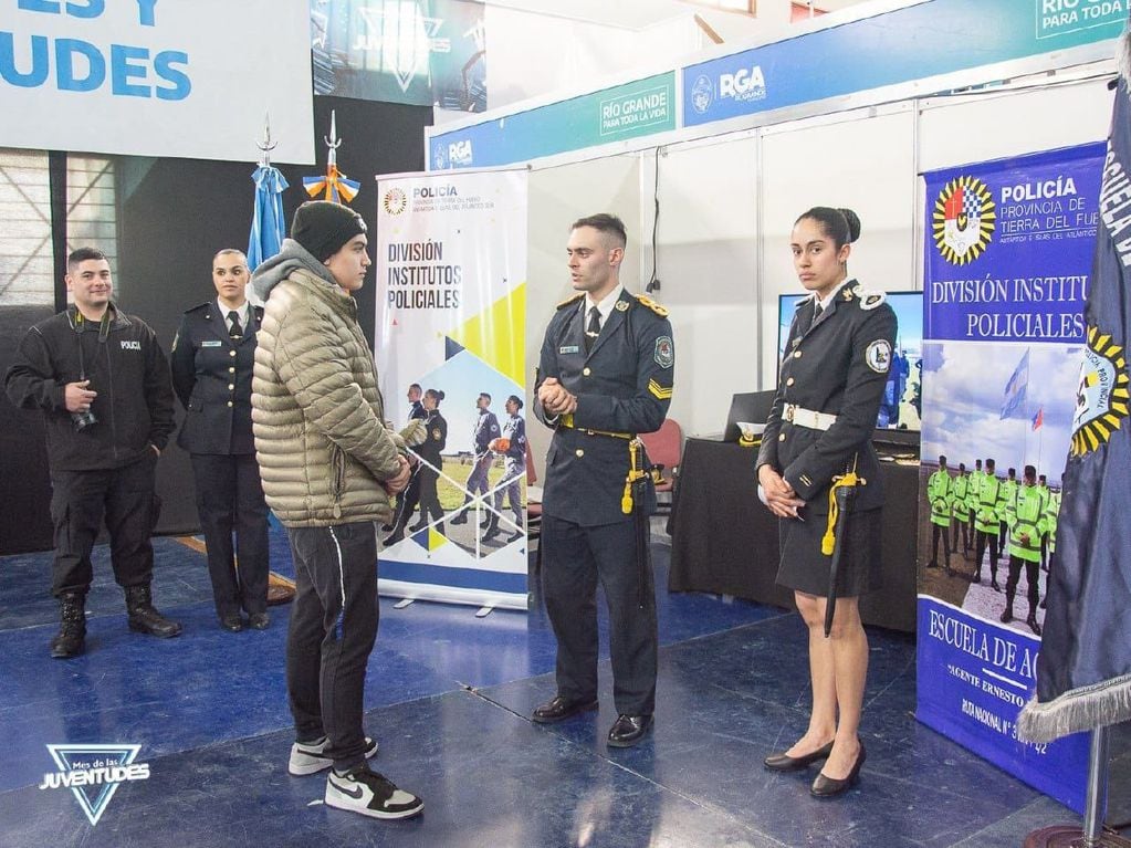 El Instituto Policial estuvo presente en la "Expo Académica RGA”.