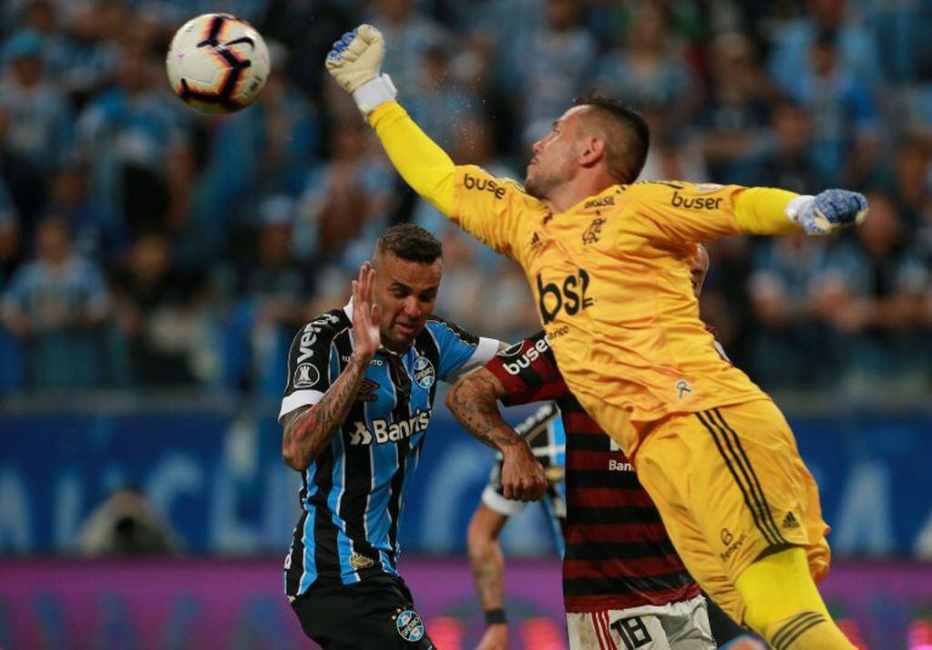 Diego Alves podría perderse la final de Copa Libertadores ante River. (REUTERS)