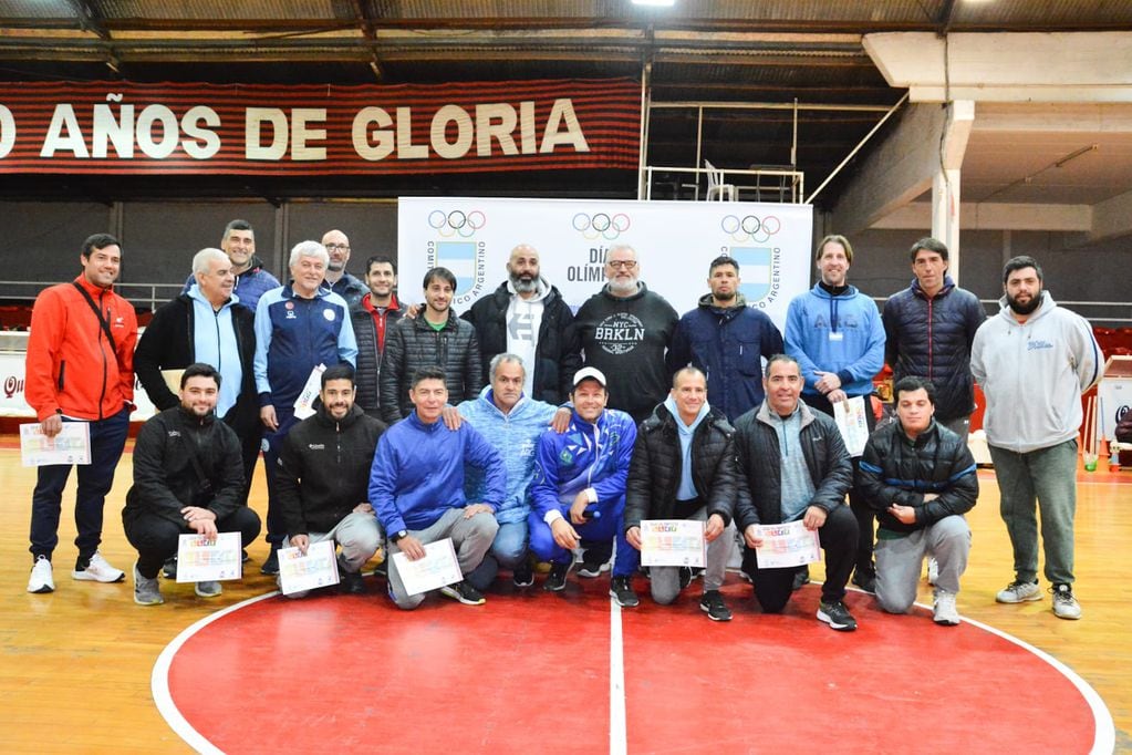 Profesores y Técnicos que participaron de la semana Olímpica en Gualeguaychú
