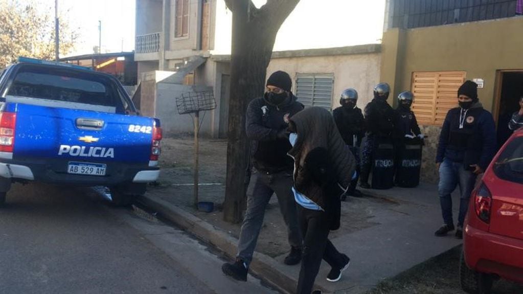El operativo se llevó a cabo en dos barrios de Córdoba Capital. (Foto: prensa Departamental Punilla).